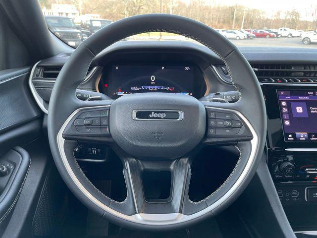 used 2025 Jeep Grand Cherokee car, priced at $35,746