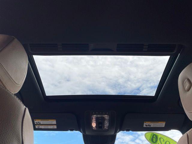 Mercedes-Benz GLE view 23