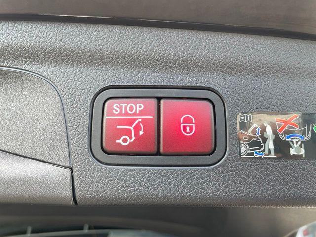Mercedes-Benz GLE view 31