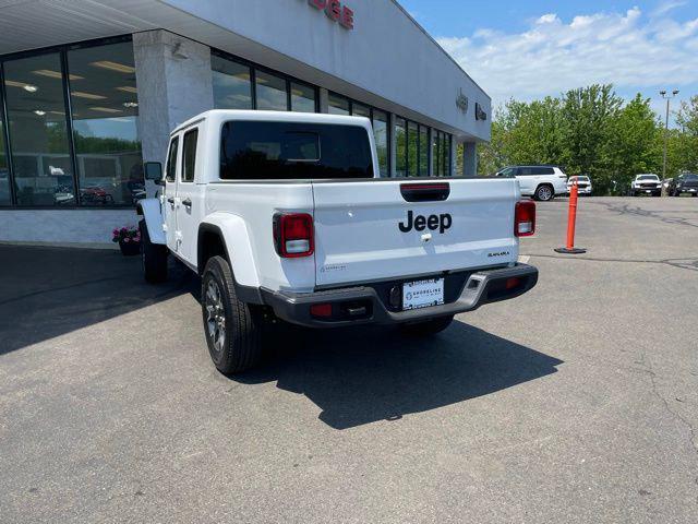 new 2026 Jeep Gladiator car, priced at $46,348