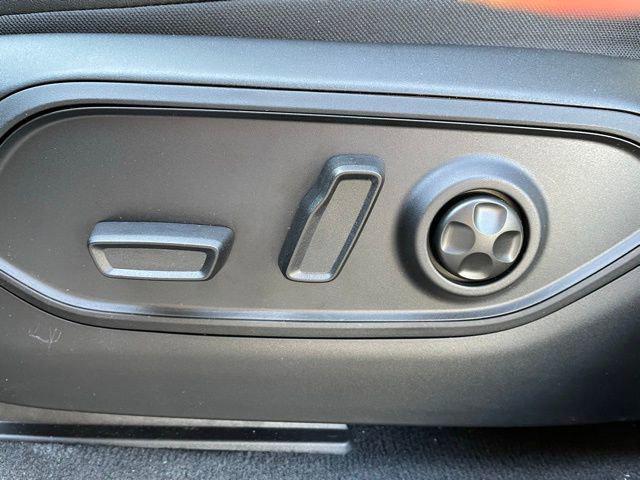 new 2026 Jeep Grand Cherokee car, priced at $52,587