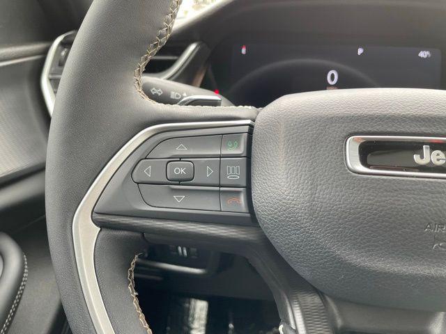 used 2025 Jeep Grand Cherokee L car, priced at $35,784