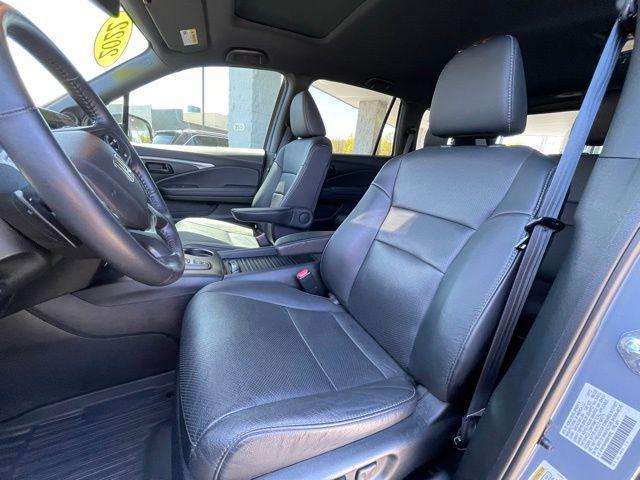 used 2022 Honda Passport car, priced at $28,774