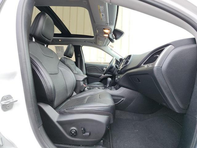 used 2020 Jeep Cherokee car, priced at $18,774