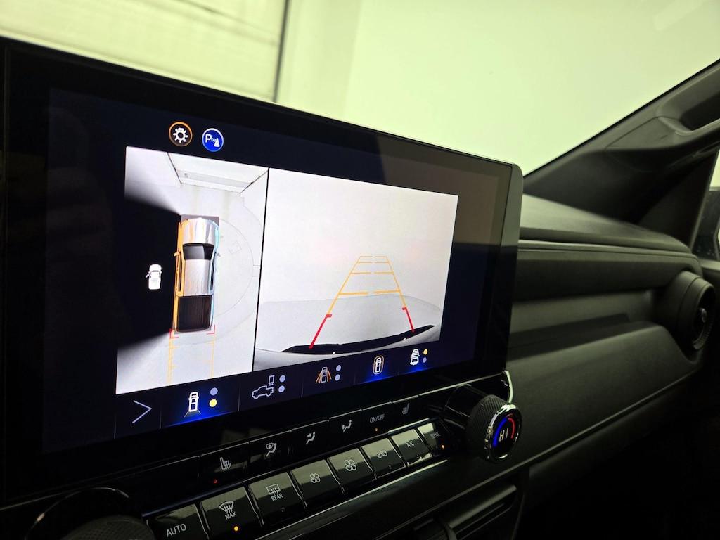 used 2025 Chevrolet Colorado car, priced at $40,998