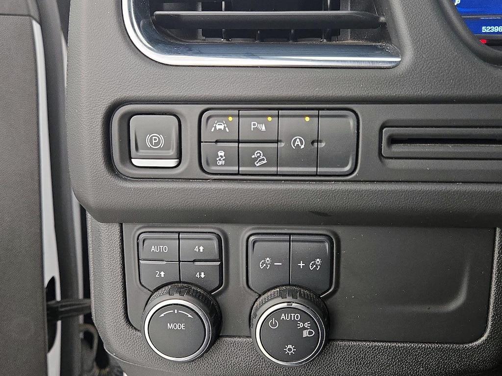 used 2023 Chevrolet Suburban car, priced at $50,998