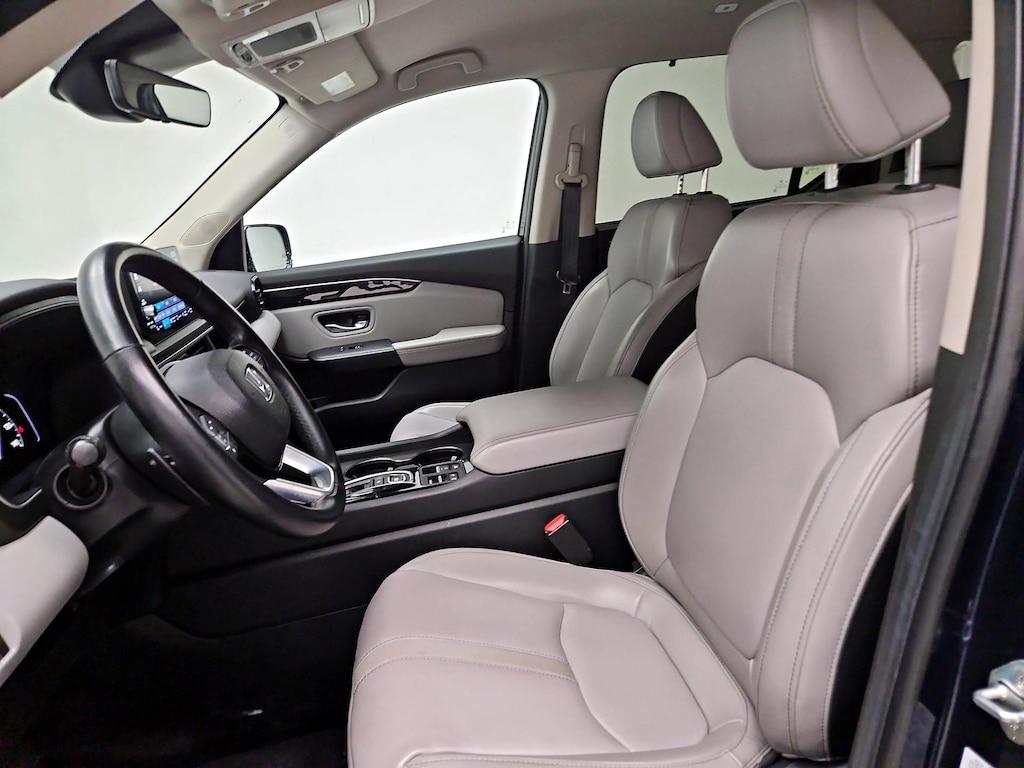 used 2024 Honda Pilot car, priced at $39,998