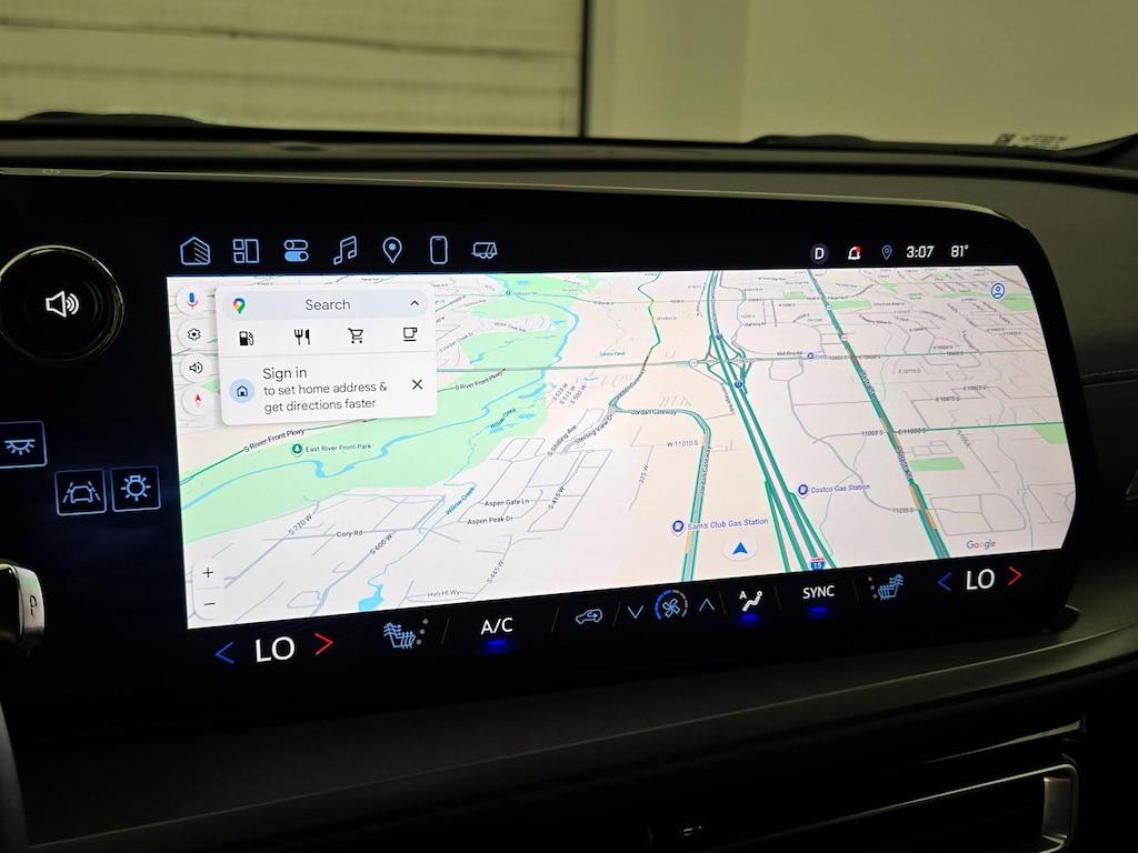 used 2025 Chevrolet Traverse car, priced at $45,998