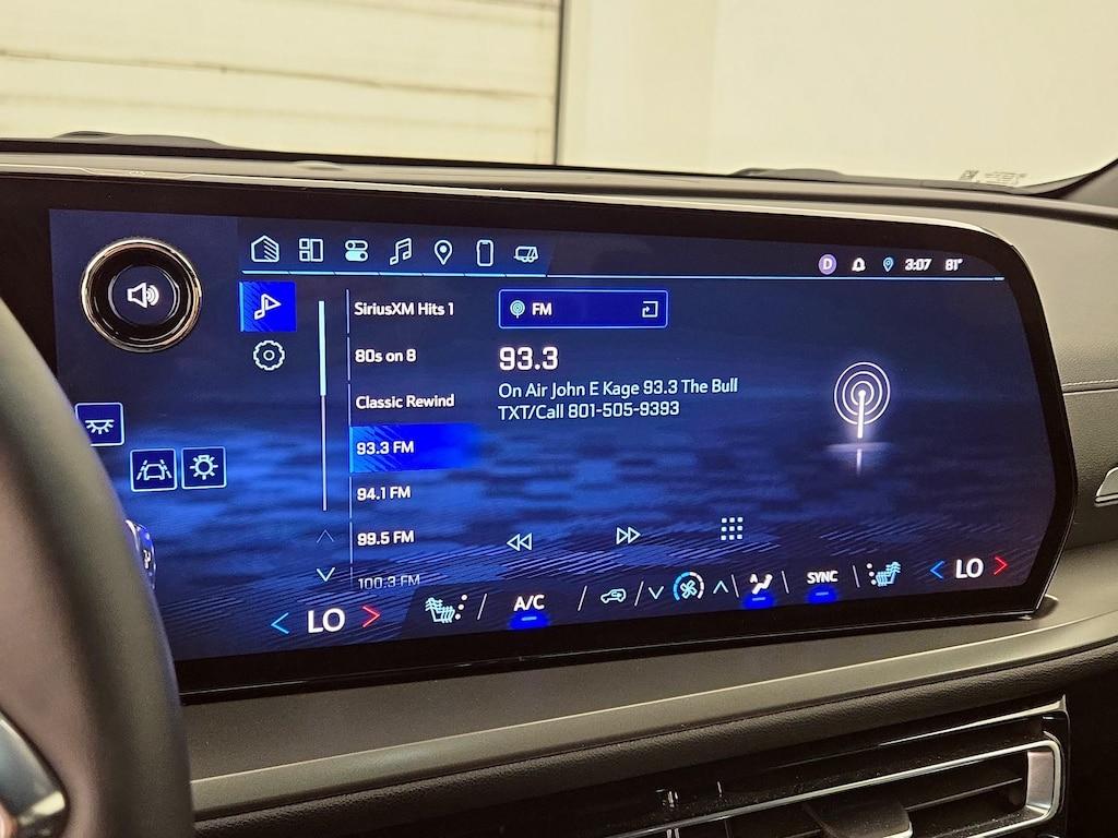 used 2025 Chevrolet Traverse car, priced at $45,998