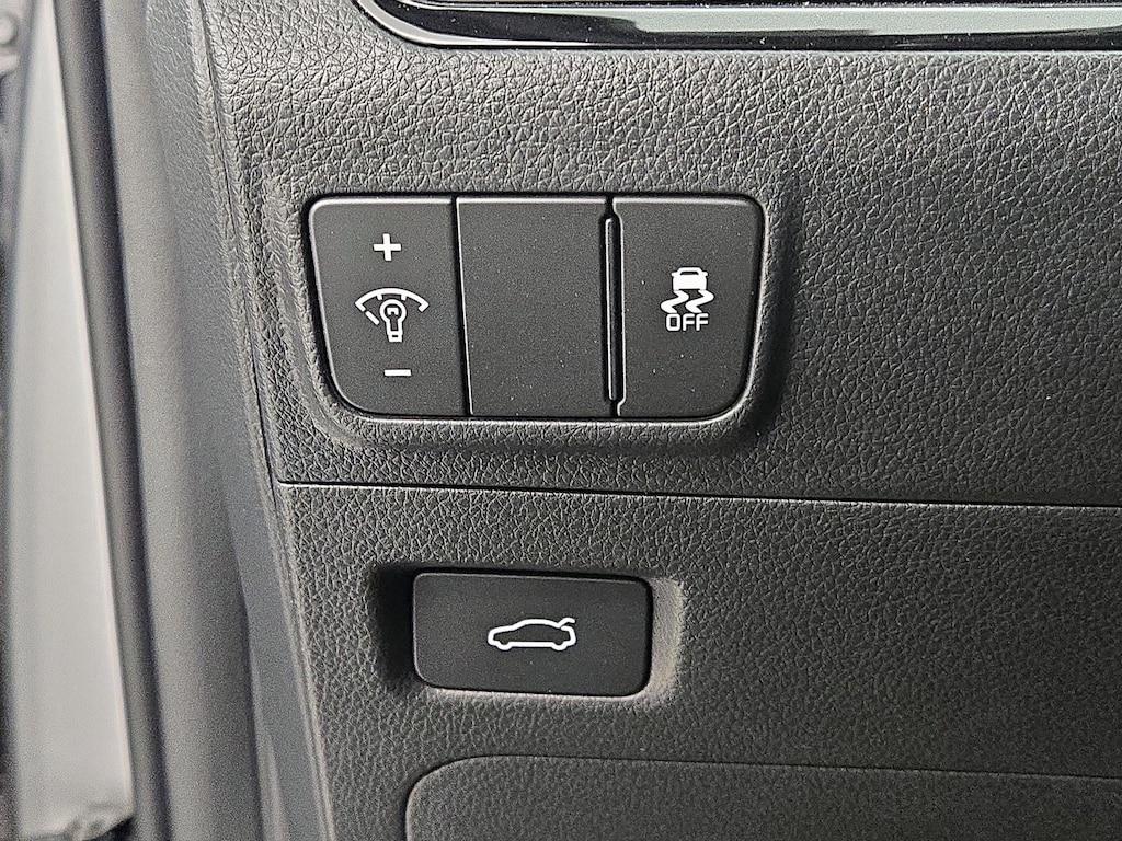 used 2025 Kia K5 car, priced at $29,998