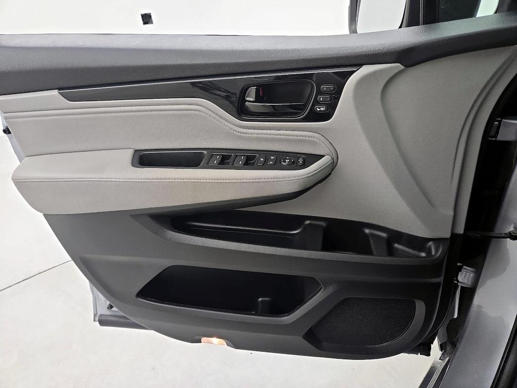 used 2023 Honda Odyssey car, priced at $38,998