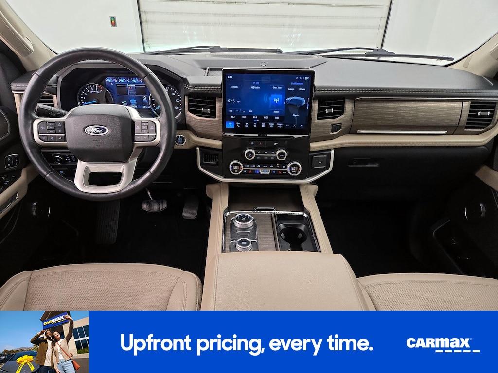 used 2024 Ford Expedition car, priced at $47,998