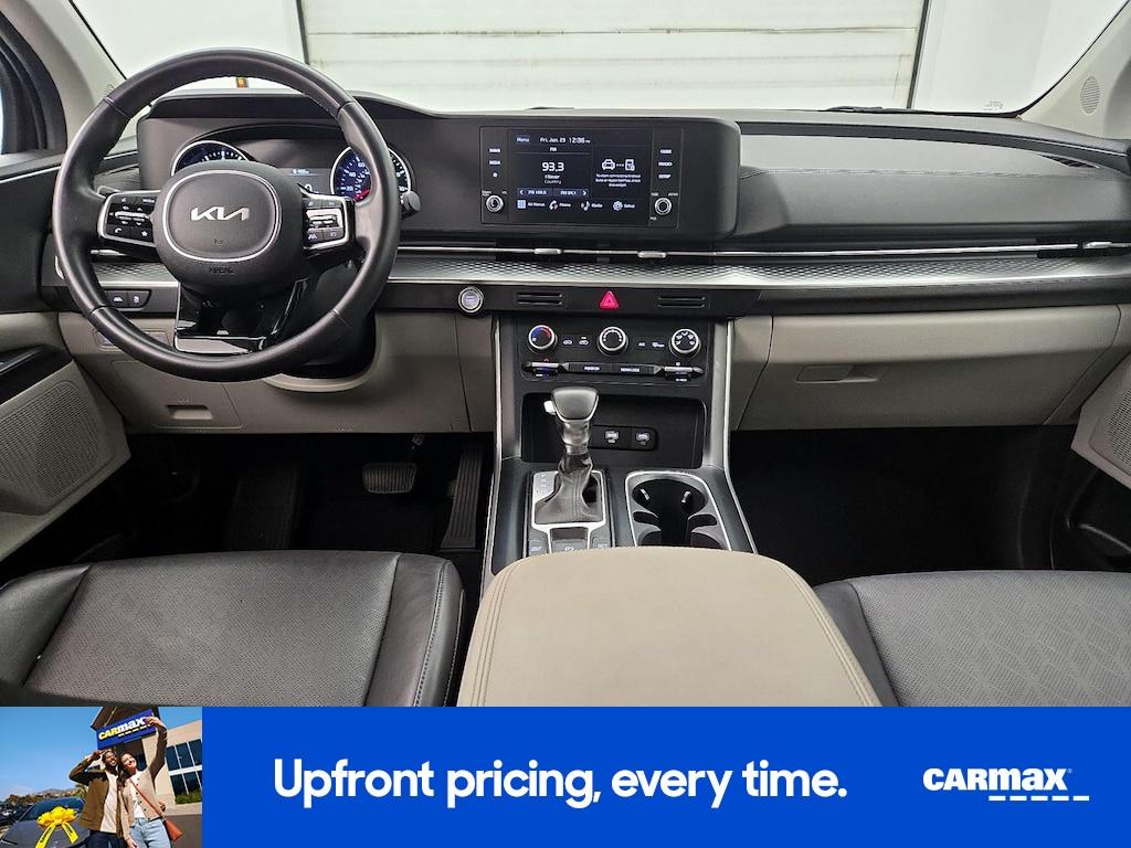 used 2024 Kia Carnival car, priced at $30,998