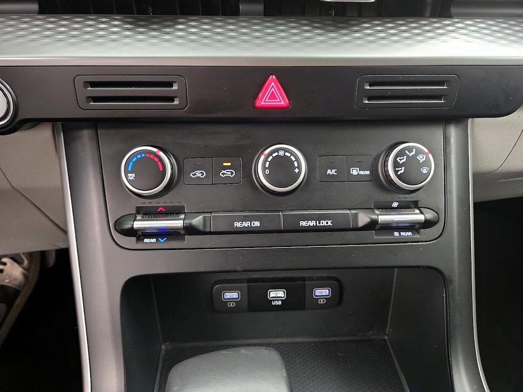 used 2024 Kia Carnival car, priced at $30,998