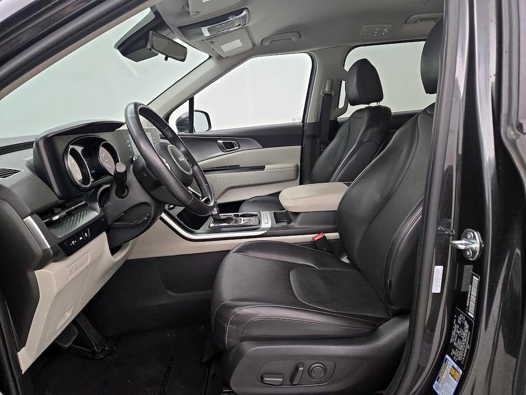 used 2024 Kia Carnival car, priced at $30,998