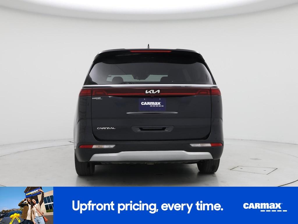 used 2024 Kia Carnival car, priced at $30,998