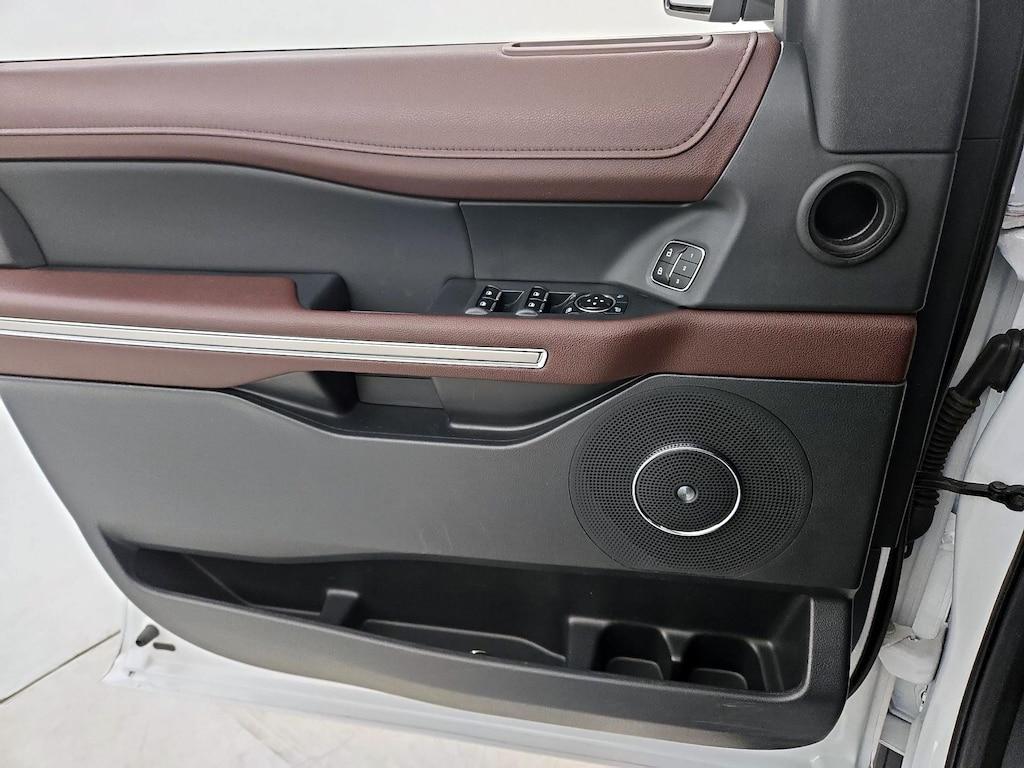 used 2024 Ford Expedition car, priced at $48,998