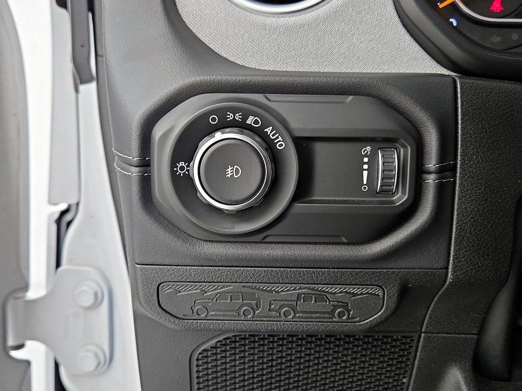 used 2025 Jeep Wrangler car, priced at $35,998