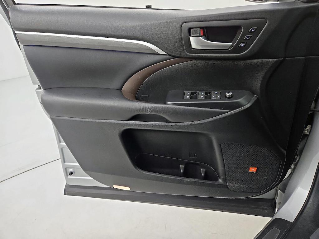 used 2017 Toyota Highlander car, priced at $25,998