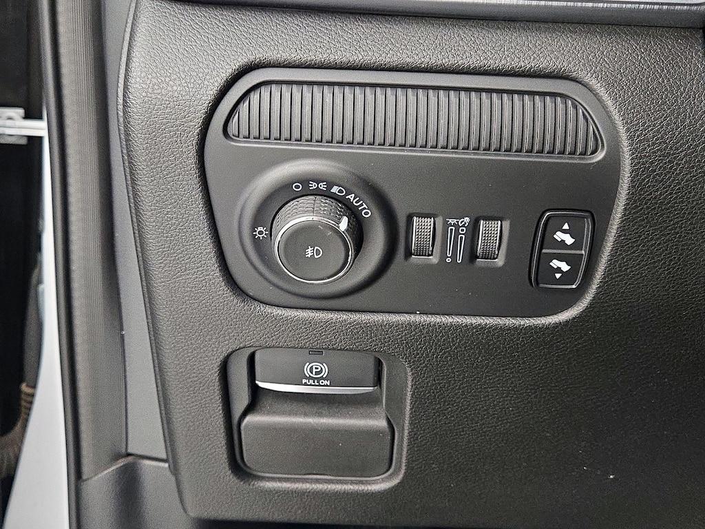 used 2022 Jeep Grand Wagoneer car, priced at $38,998