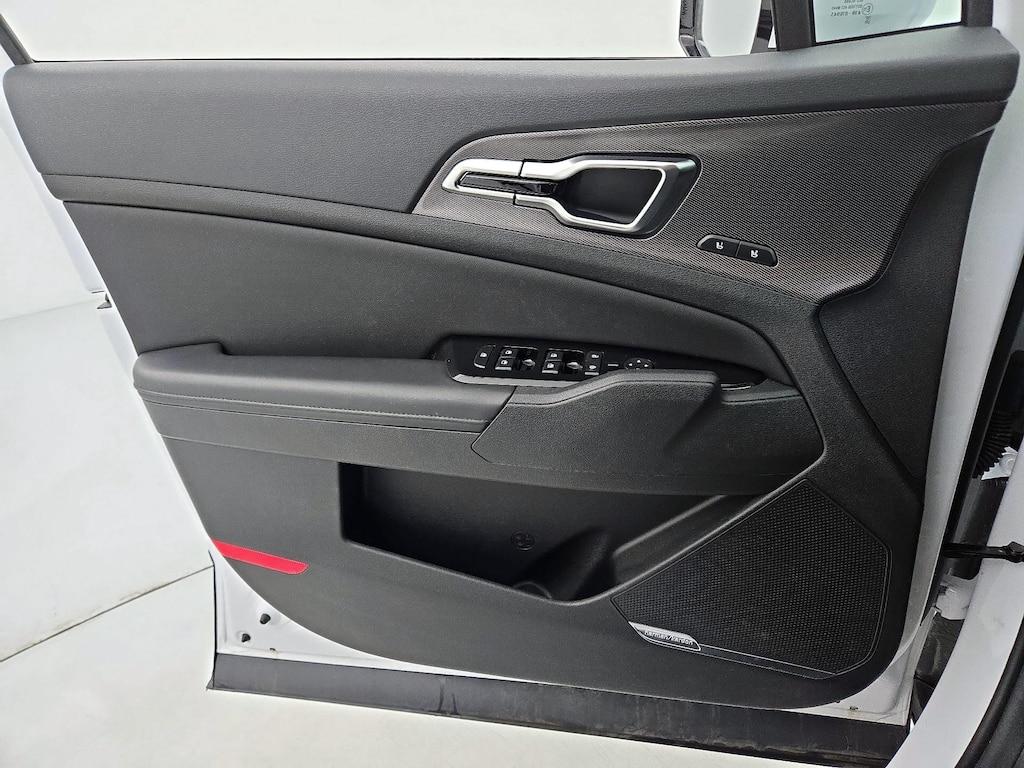 used 2025 Kia Sportage car, priced at $34,998