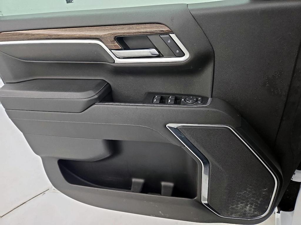 used 2023 GMC Sierra 1500 car, priced at $35,998