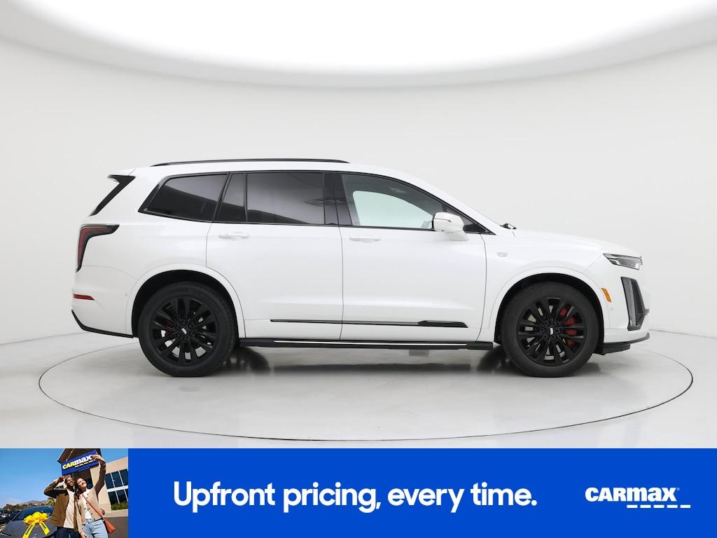 used 2023 Cadillac XT6 car, priced at $42,998