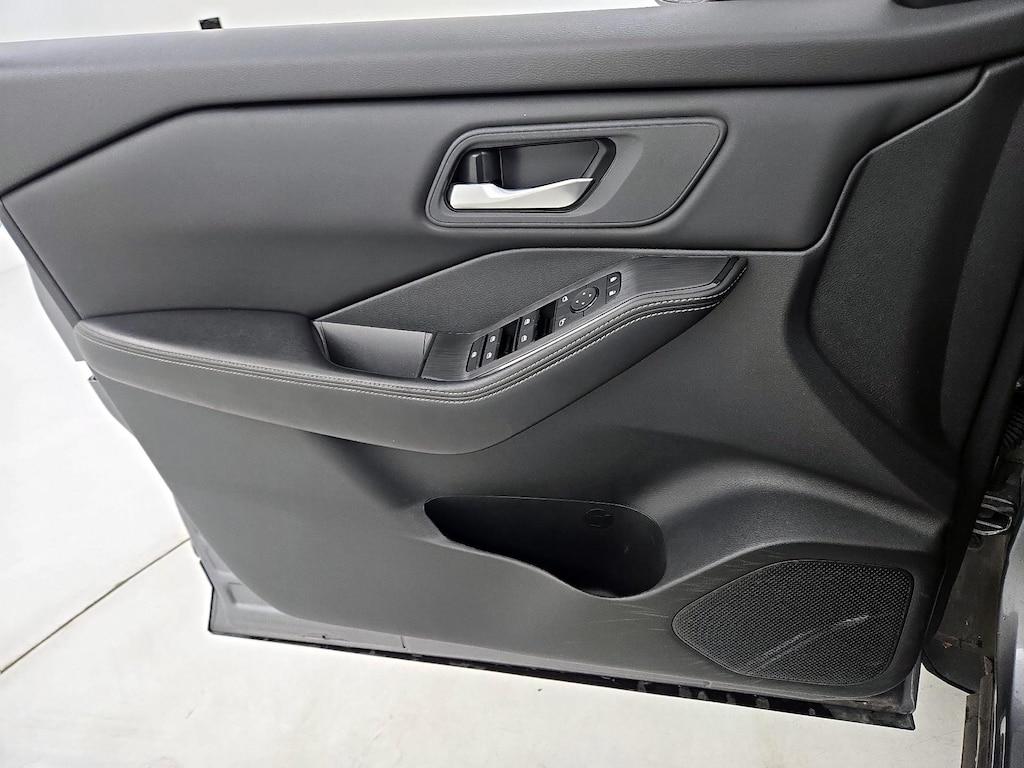 used 2024 Nissan Rogue car, priced at $23,998