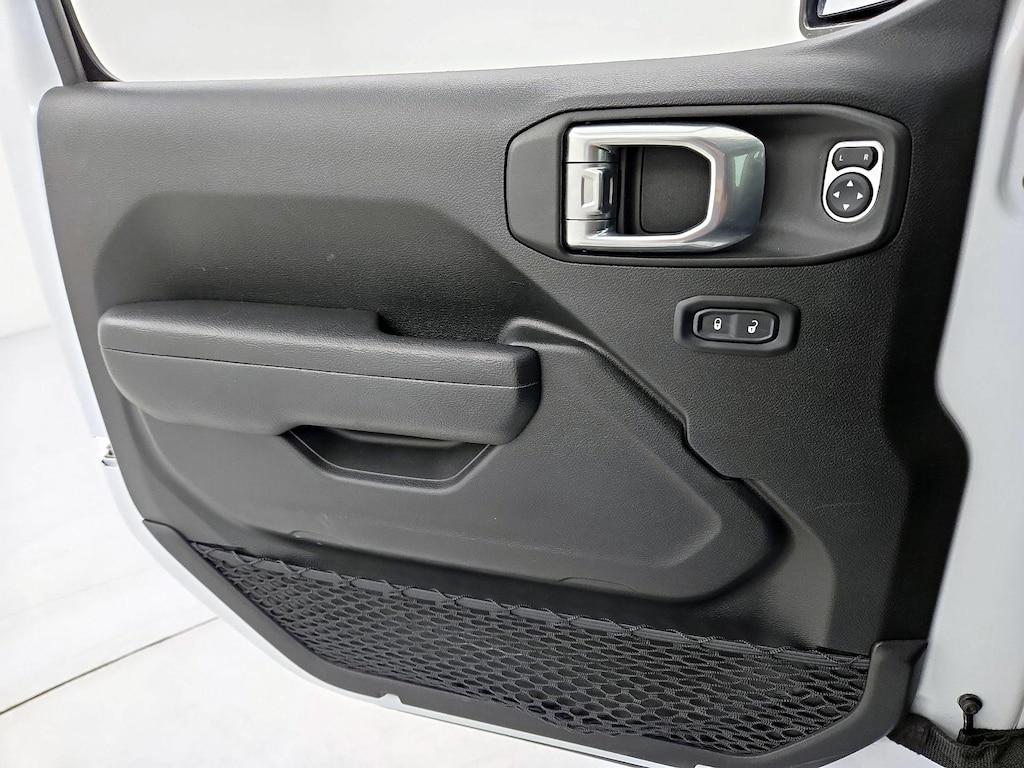 used 2022 Jeep Gladiator car, priced at $30,998