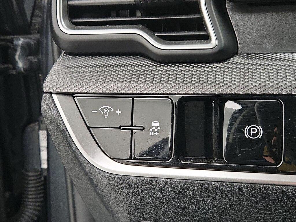 used 2024 Kia Sportage car, priced at $20,998