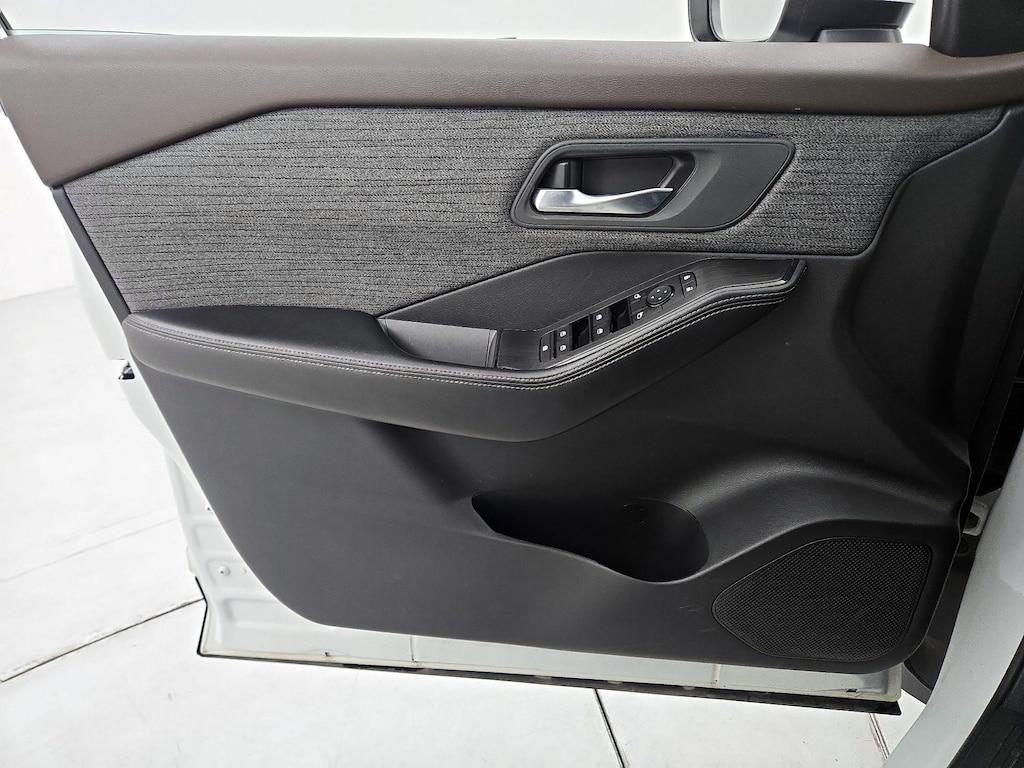 used 2023 Nissan Rogue car, priced at $18,998