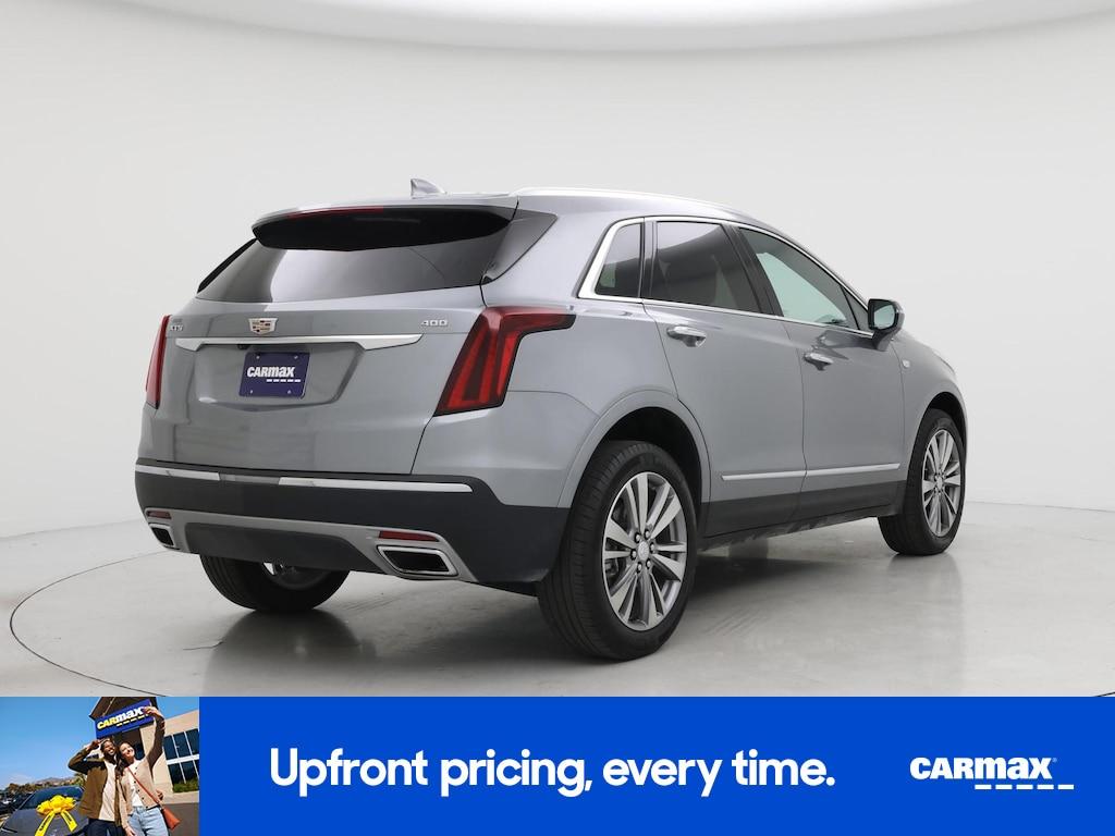 used 2025 Cadillac XT5 car, priced at $33,998