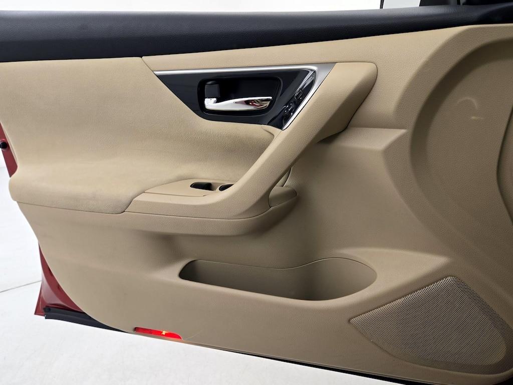 used 2014 Nissan Altima car, priced at $13,998