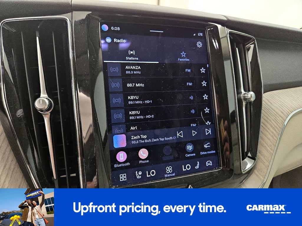 used 2023 Volvo XC60 car, priced at $33,998