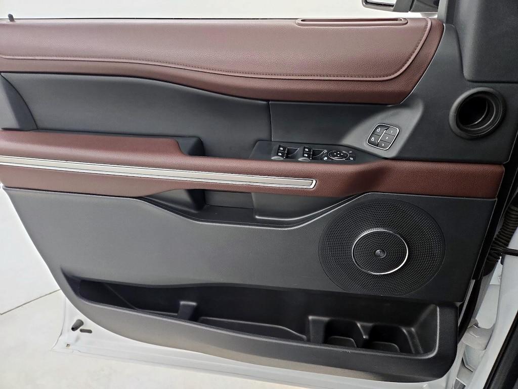 used 2024 Ford Expedition car, priced at $48,998