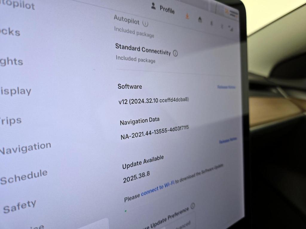 used 2022 Tesla Model 3 car, priced at $26,998