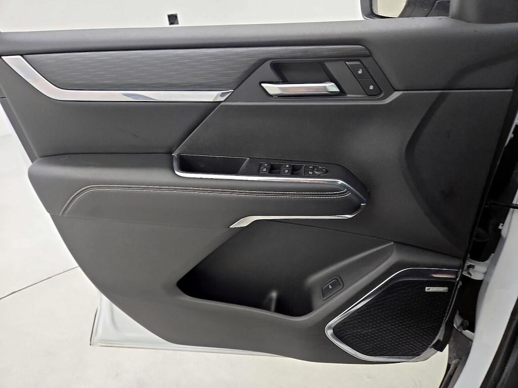 used 2025 GMC Acadia car, priced at $32,998