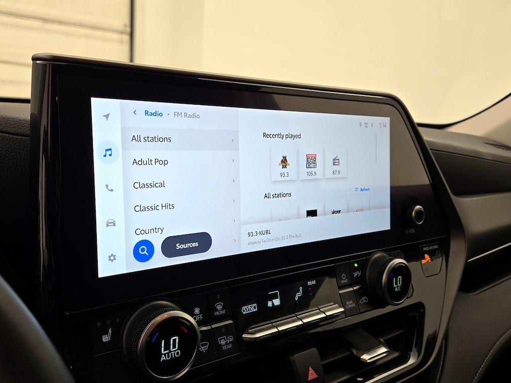 used 2024 Toyota Highlander car, priced at $41,998