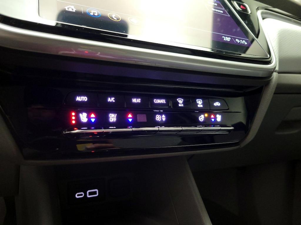 used 2022 Chevrolet Bolt EUV car, priced at $20,998