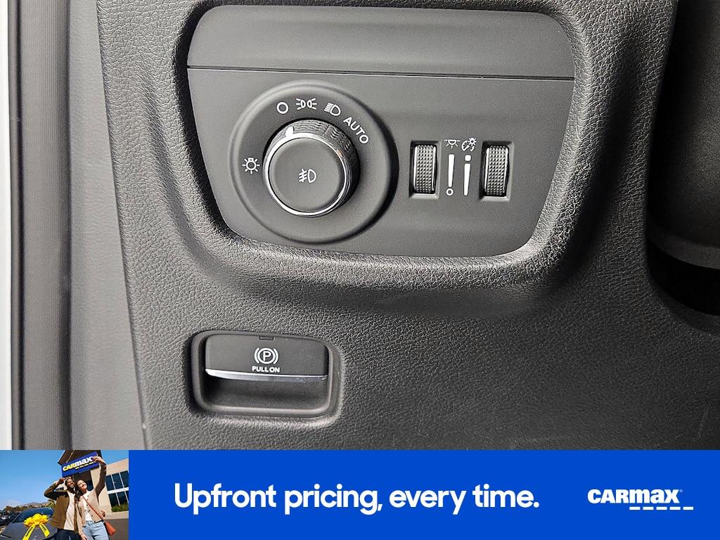 used 2023 Jeep Grand Cherokee L car, priced at $30,998