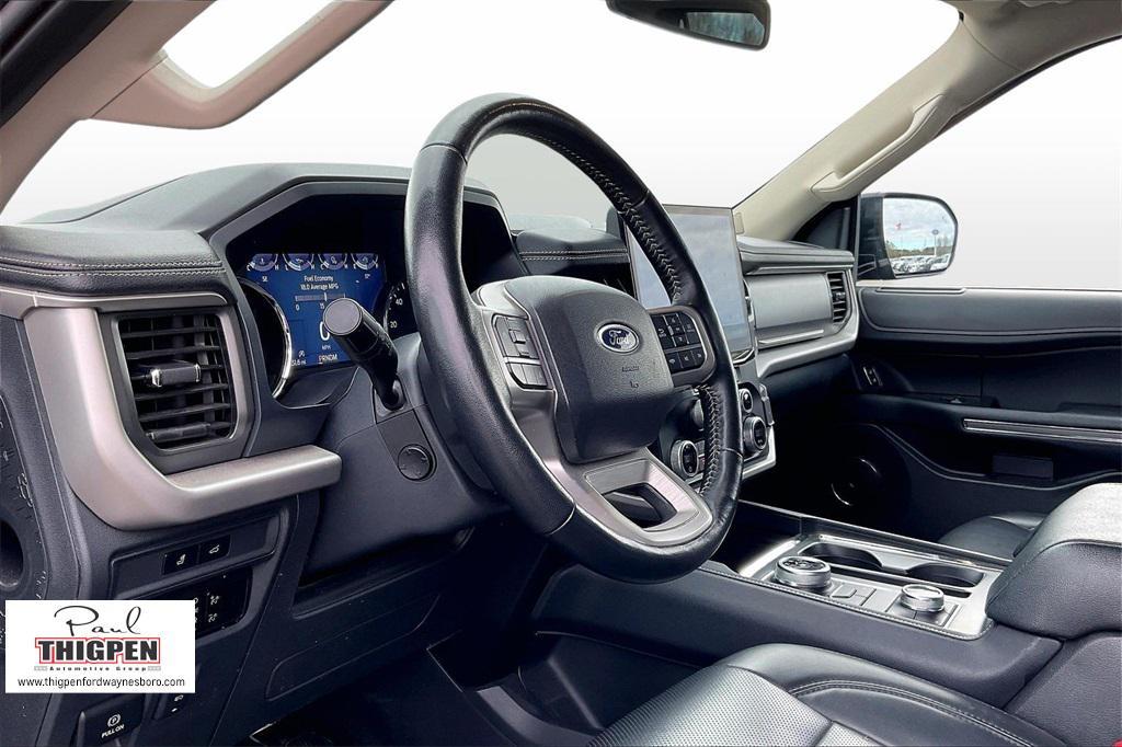 used 2024 Ford Expedition car, priced at $43,279