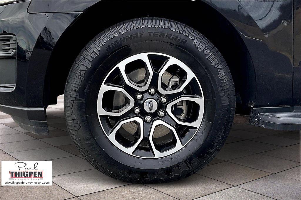 used 2024 Ford Expedition car, priced at $43,279