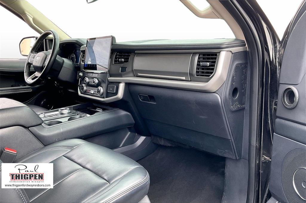 used 2024 Ford Expedition car, priced at $43,279