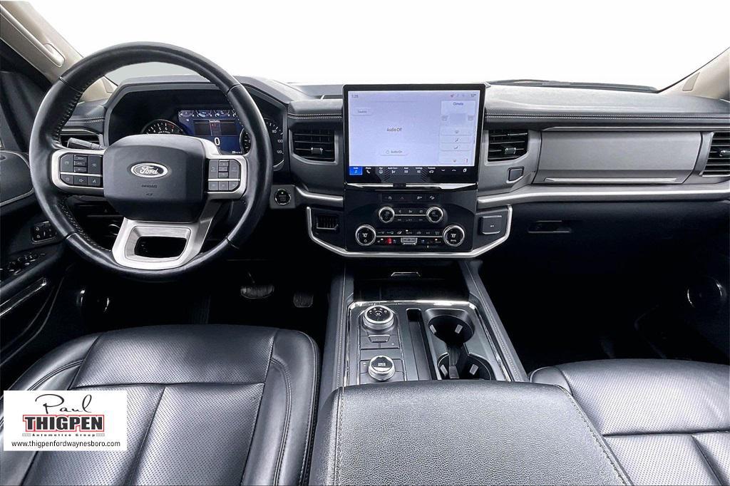 used 2024 Ford Expedition car, priced at $43,279