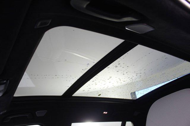 new 2026 BMW X7 car, priced at $100,555