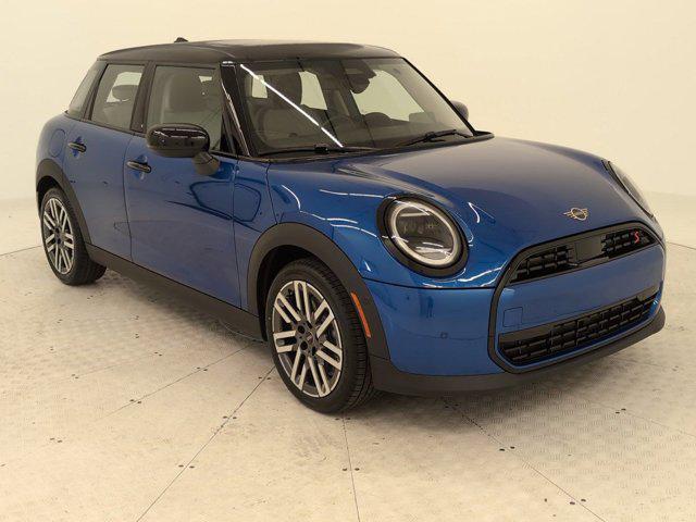 used 2025 MINI Hardtop car, priced at $33,882