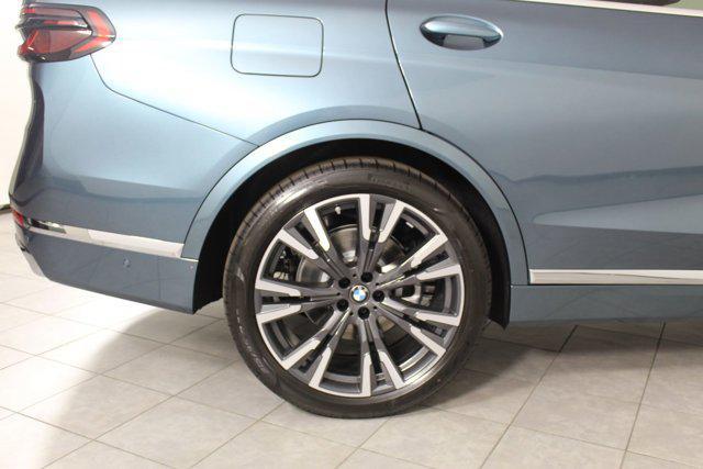 new 2026 BMW X7 car, priced at $94,185
