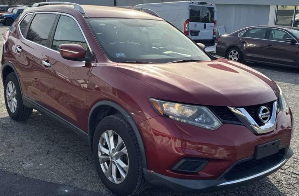 used 2015 Nissan Rogue car, priced at $10,995