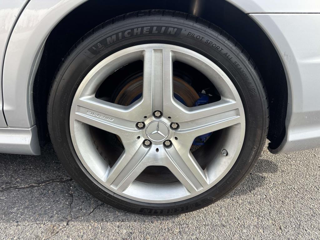 used 2009 Mercedes-Benz S-Class car, priced at $13,750