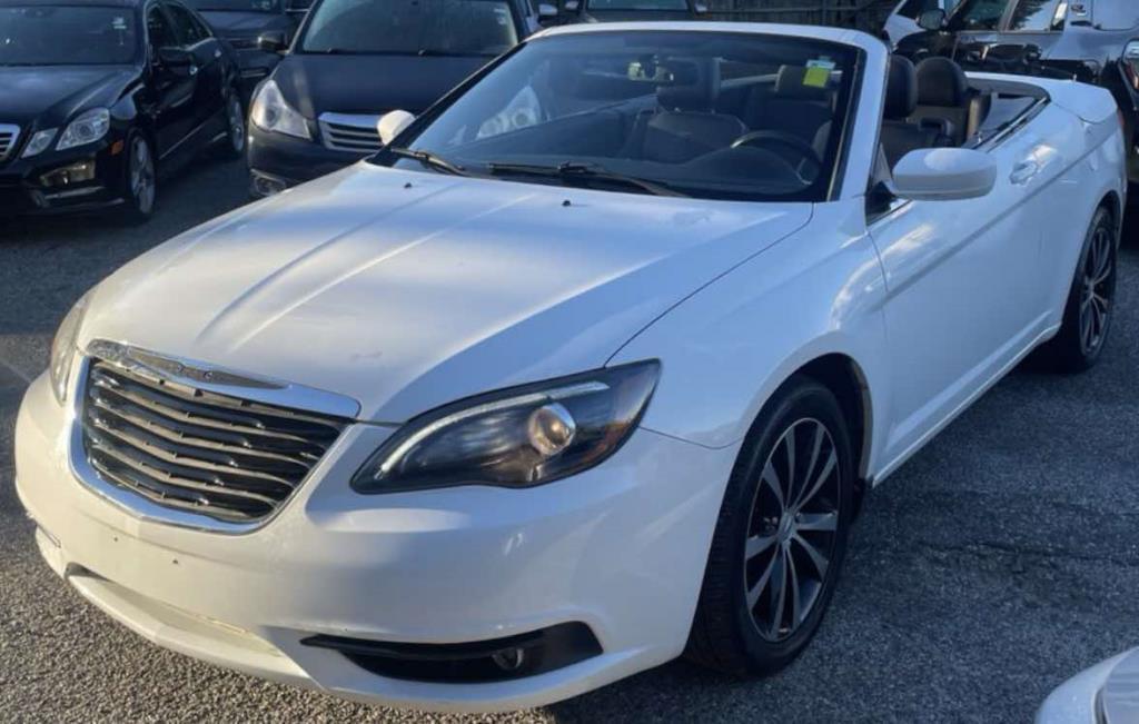 used 2013 Chrysler 200 car, priced at $9,900